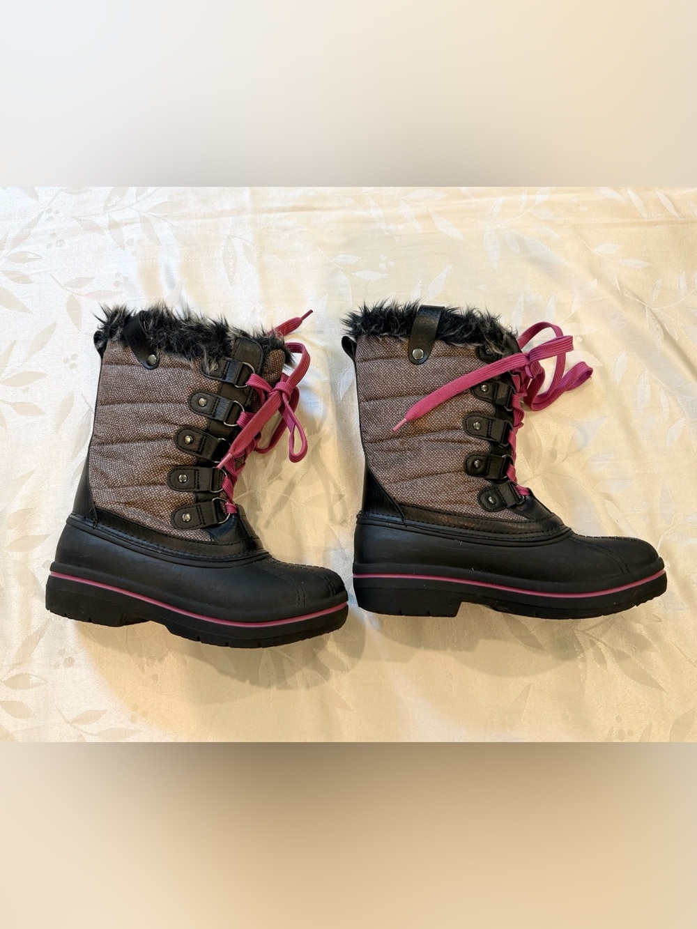 DSG Brown Winter Boots with Pink Laces